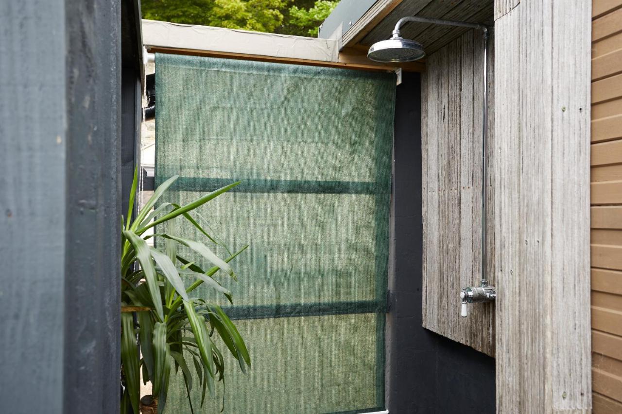 Puckaster Cove Cabin Niton Exterior photo
